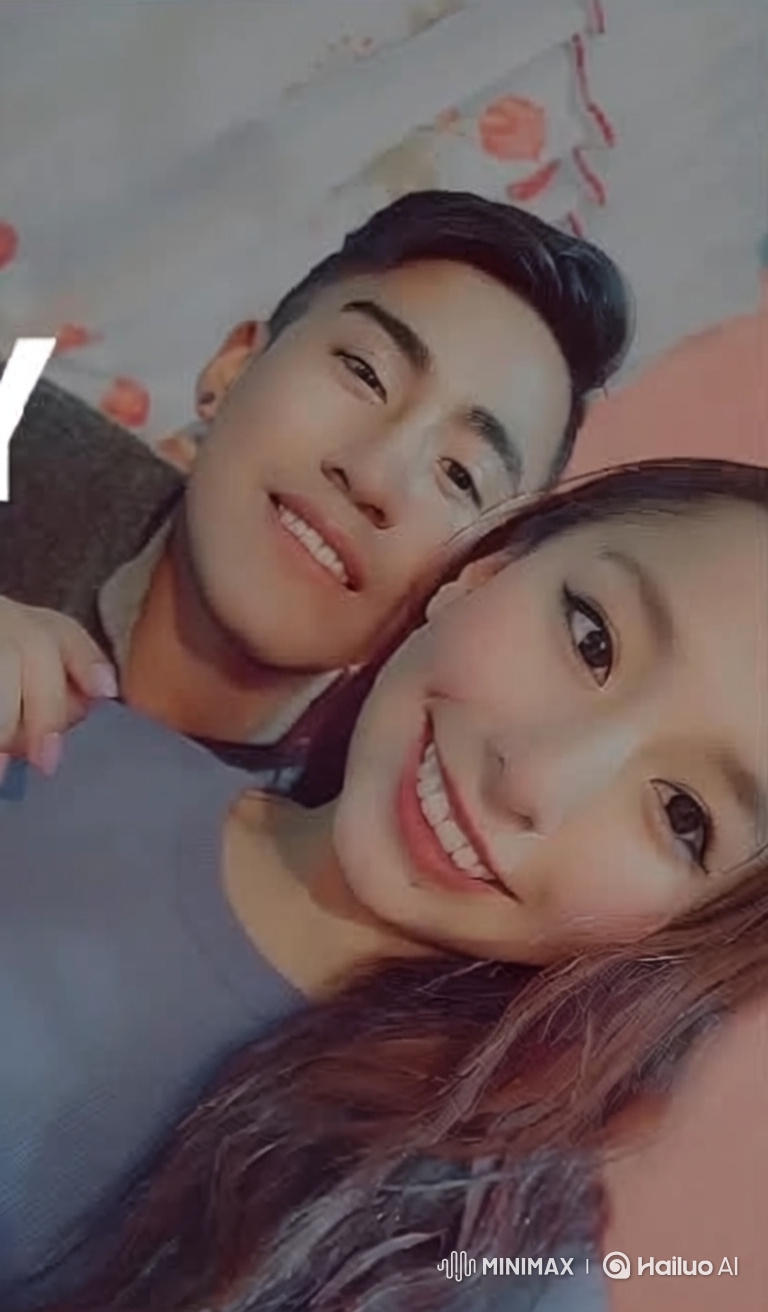 Family Portrait: Warm Smiles and Joyful Moments