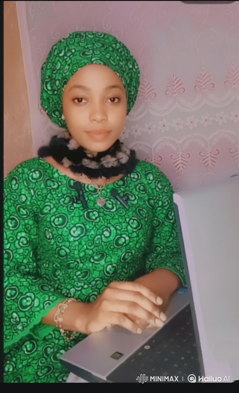 Woman in Green Dress Declares Kimbangu a Savior